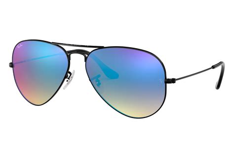 블랙 및 블루 플래시 색상의 Aviator Flash Lenses Gradient 선글라스 Rb3025 Ray Ban®