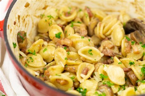 Orecchiette Met Champignons En Spekjes