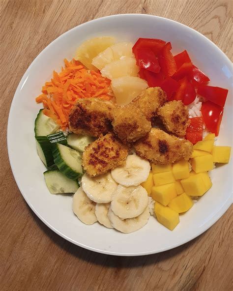 Leichtes Sommer Rezept F R H Hnchen Bowl Mit Erdnuss Sauce