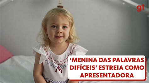 Alice a menina das palavras difíceis estreia como apresentadora do