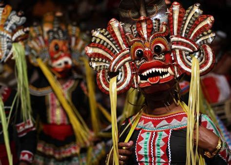 Máscaras de Sri Lanka en la cultura y la sanación Viajes Sri Lanka