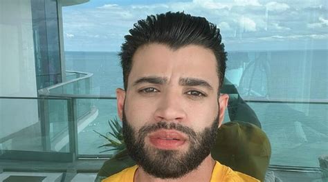 Gusttavo Lima Posa Os Filhos Em Seu Jatinho Luxuoso