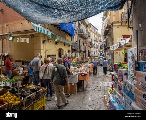 Sicilian People High Resolution Stock Photography And Images Alamy