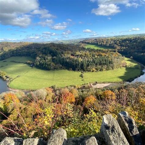 The Internationally Renowned Viewpoint Beauty Spot At Symonds Yat Rock