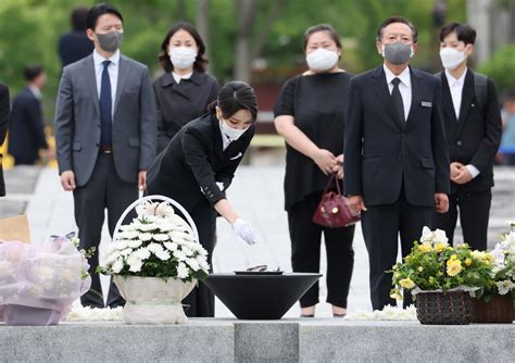 국민의힘 김건희 여사 행보 놓고 질 나쁜 선동제2부속실 설치 검토해야 이투데이