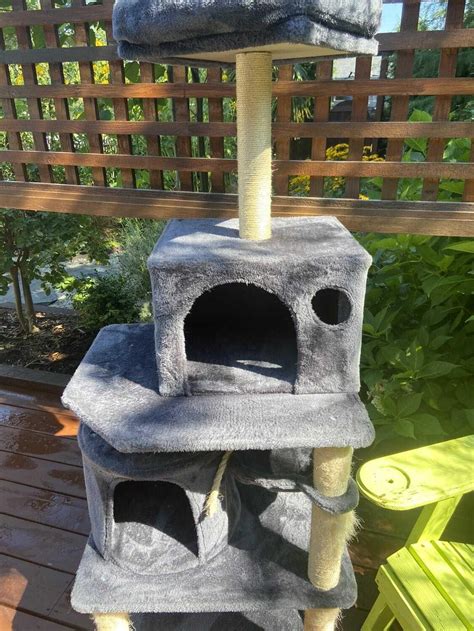 find  cat scratch tower  sale