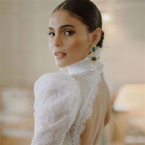 Lovi Poe Gets Married in British Fashion With Her Bridal Details