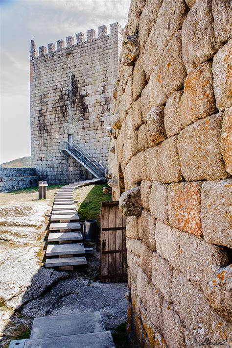 Castillo De Linhares De Beira PORTUGAL Laica2 Flickr