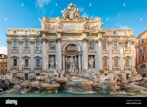 rome italy november   roman architecture  trevi fountain
