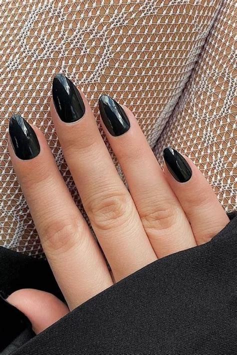 30 Minimal Black Nail Designs The Gray Details