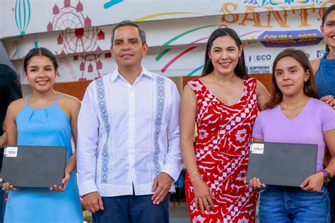 Realizan dos entregas más de equipos de cómputo a estudiantes de la