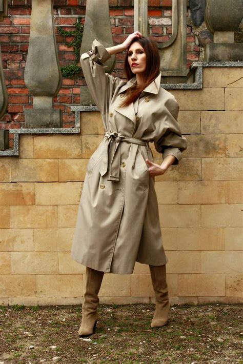 Trench Trench Coat Trench Burberry Street Style 2019 More Or Dress Coat Fashion Street Style