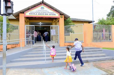 trabalhadores em greve rede pública de Rio Branco adia mais uma