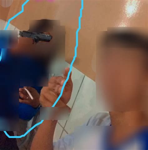 Pol Cia Militar Encontra Droga E Faca Em Escola Ap S Adolescentes