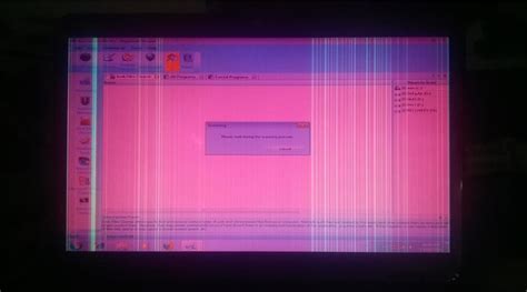 man hinh  tinh laptop bi soc  soc ngang nguyen nhan va cach