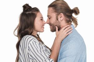 Un beso esquimal qué puede significar Entérate aquí