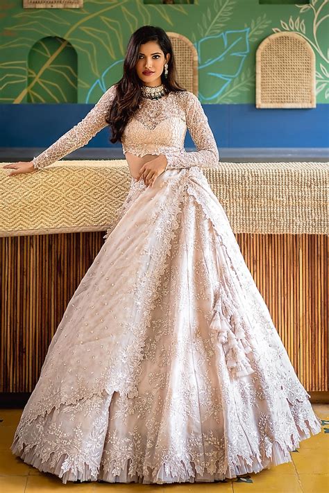 Ivory Pearl Embroidered Bridal Lehenga Set By Anushree Reddy At Pernia