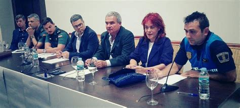 Reunión del Ayuntamiento y el empresariado de la zona baja del