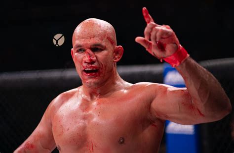 Junior Dos Santos Crowned Inaugural Champion At Gamebred Bkmma