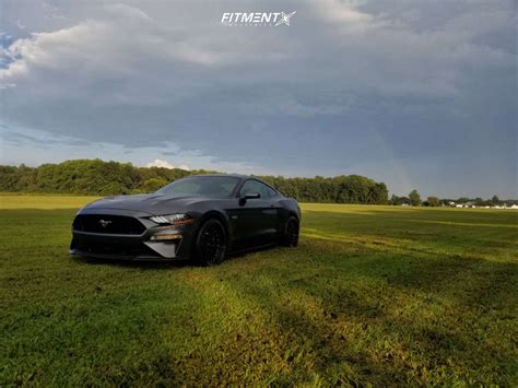 2019 Ford Mustang GT With 20x10 5 XXR 521 And Ohtsu 285x35 On Stock