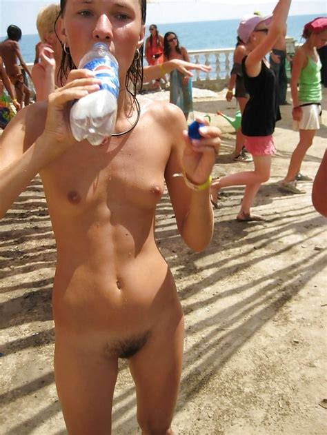 Only One Nude Girls At Music Festival Photo X Vid