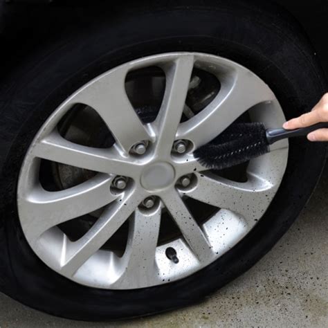 Car Tire Rim Hub Scrub Washing Tool (Black) - GadgetWorld NG