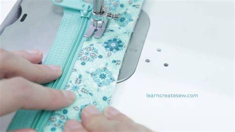 Quilted Cosmetic Bag – learncreatesew