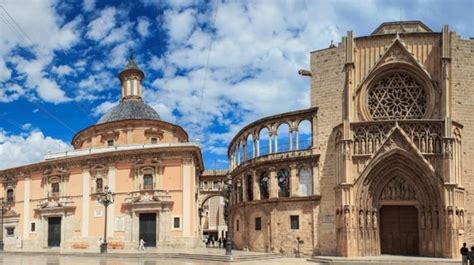 Valencia Cathedral, Valencia Architectural Gem! - Traveldigg.com