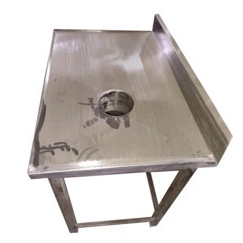 Capacity 150 Kg Stainless Steel Dish Landing Table For Restaurant At