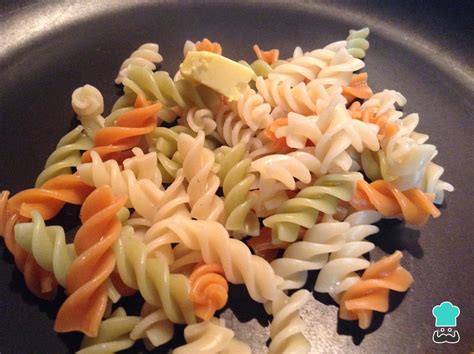 Fusilli Con Pollo A La Crema F Cil