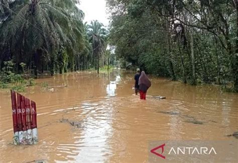 9 Desa Di Pantai Barat Mandailing Natal Terendam Banjir GenPI Co SUMUT