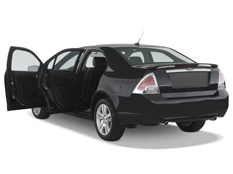 2009 Ford Fusion SEL AWD - Ford Midsize Sedan Review - Automobile Magazine