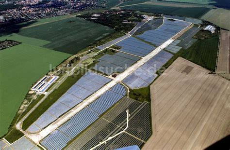 Luftaufnahme Köthen Solarpark auf dem Flugplatz Köthen Solar Park