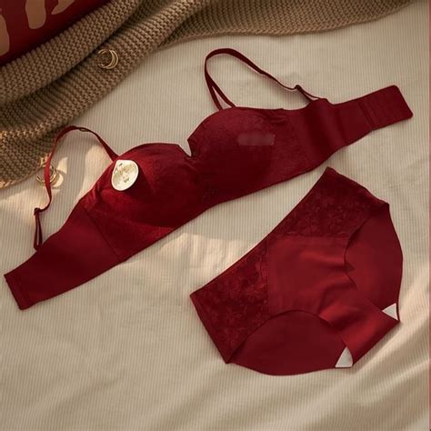 HYG Lingerie Plain Bra Lace Bra Bikini Panties Set YesStyle