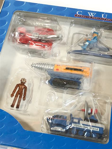 Thunderbirds Hot Wheels Classic Set CWUE CharaWheels Bandai MISB Fabuleuse Caverne