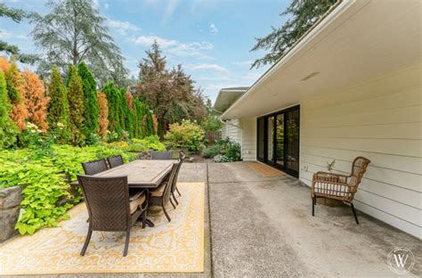 Berkshire Split Level Home Gallery Terrasse Et Patio Portland Par