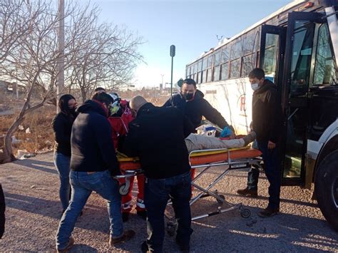 Trabajadores Lesionados Chocan Dos Camiones De La Empresa Grupo Fox