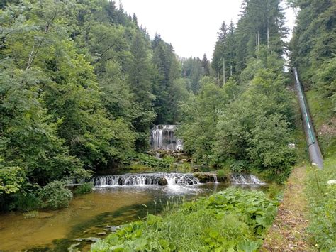 Source De LAin Et Cascade Du Moulin Du Saut Jura Outdoor