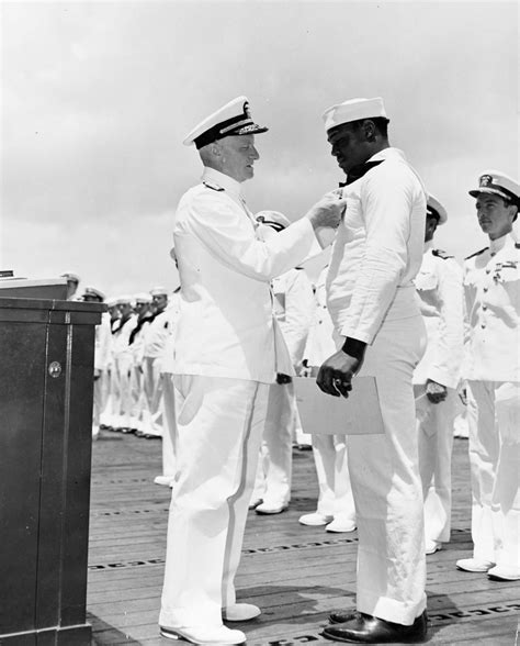 Navy to honor Doris Miller with 1st aircraft carrier named after African American - ABC News