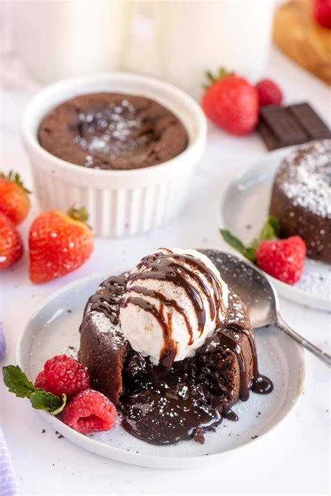 The Best Chocolate Lava Cake Ever - Play Party Plan