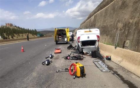 وفاة شخصين وإصابة إثنين آخرين في حادث مرور في الطريق السيار شرق غرب