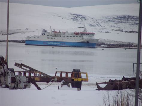 Orkney Image Library Hamnavoe Entering Stromness 10209