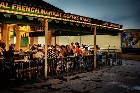 Evening At Cafe Du Monde By Greg And Chrystal Mimbs Cafe Du Monde