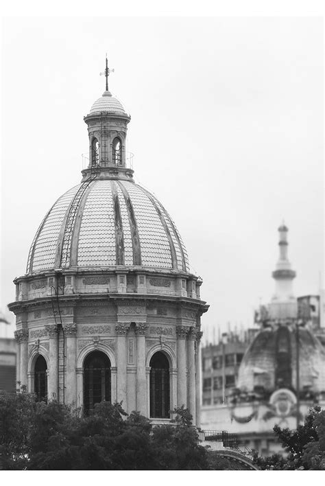 CÚpula Del PanteÓn De Los HÉroes Venta De Cuadros Modernos De La Paz