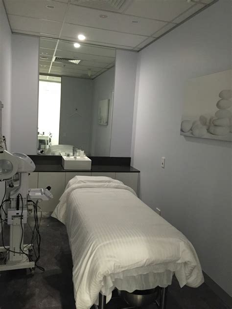 Spa Interior, Beauty Salon Interior, Spa Room Decor, Diy Bedroom Decor