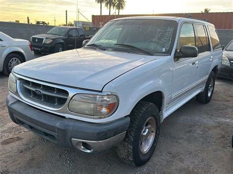 2001 Ford Explorer XLT - Sierra Auction Management Inc