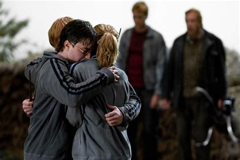 Harry Ron And Hermione Group Hug In Deathly Hallows Part 1 Harry