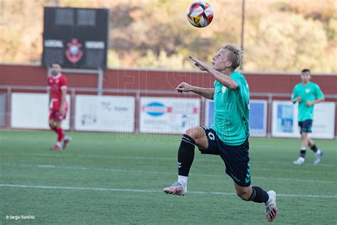 El Antequera Empieza Con Muy Buenas Maneras Con Un Chema N Ez Goleador