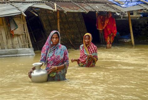 Flood Situation Worsens In Assam 4 5 Lakh People Affected