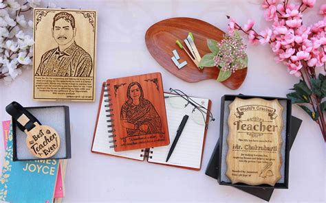 Gifts for Teachers | Personalized Teachers Day Gifts Online - woodgeekstore